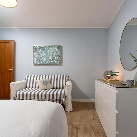 Veronica & Maison Laguna