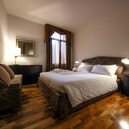 Veronica & Maison Laguna * البندقية