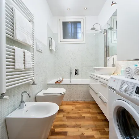 Veronica & Maison Laguna *