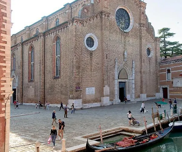 Veronica & Maison Laguna