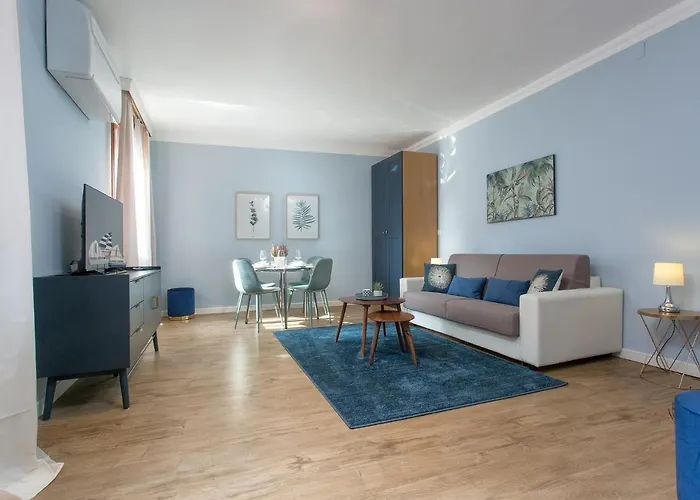 Veronica & Maison Laguna *