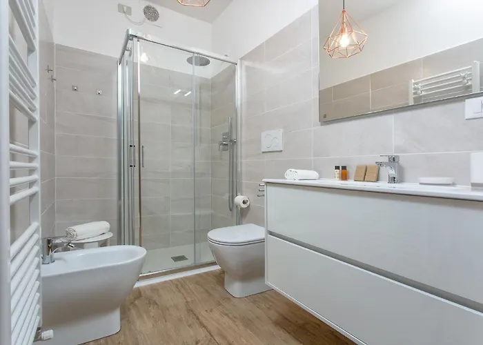 Veronica & Maison Laguna 公寓 *