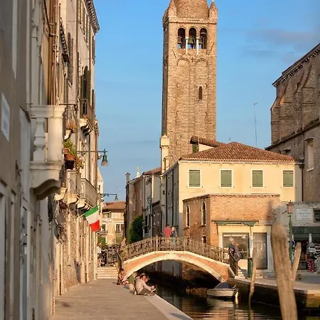 Veronica & Maison Laguna Velence