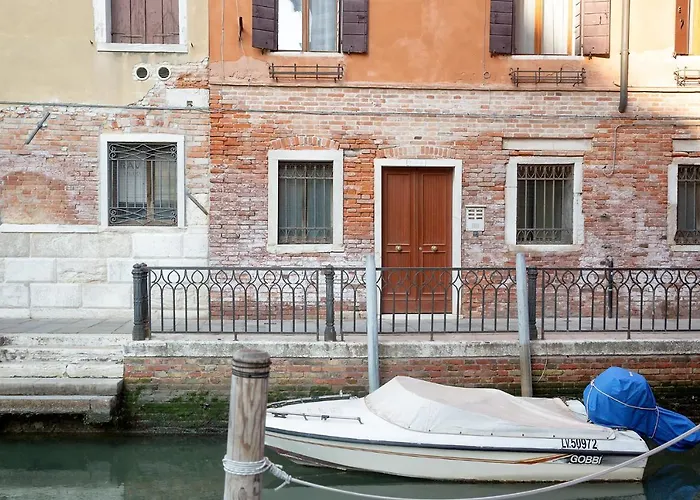 Veronica & Maison Laguna Апартаменты *