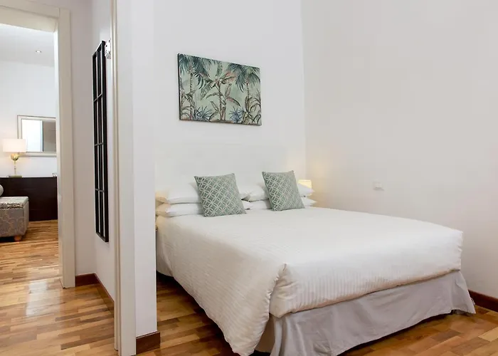 Veronica & Maison Laguna