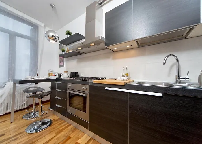 Veronica & Maison Laguna