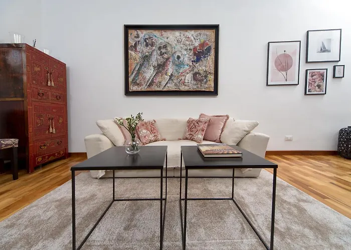 Veronica & Maison Laguna Апартаменты *