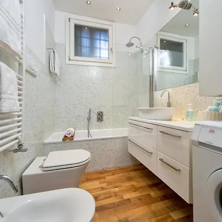 Διαμέρισμα Veronica & Maison Laguna *